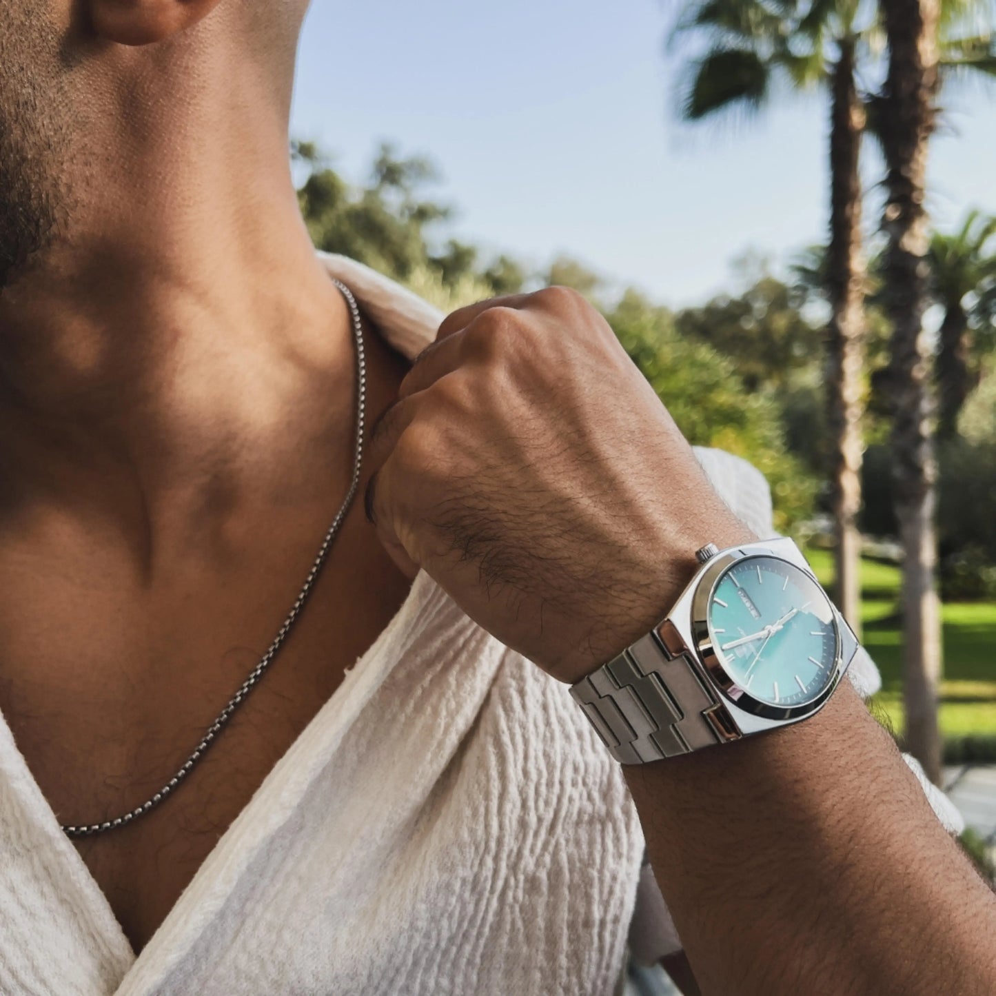 Watch Axl Fortuno