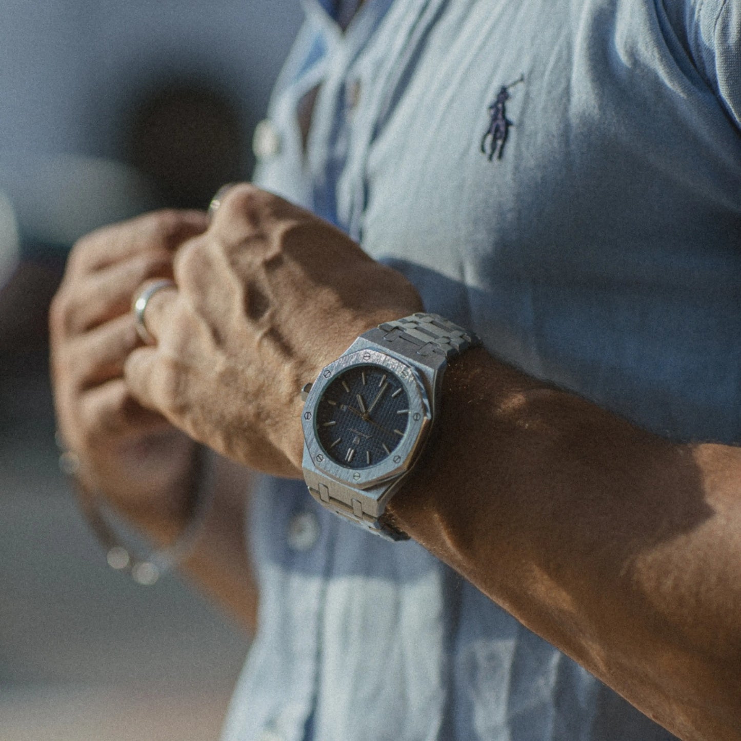 Watch Axl Oceanus
